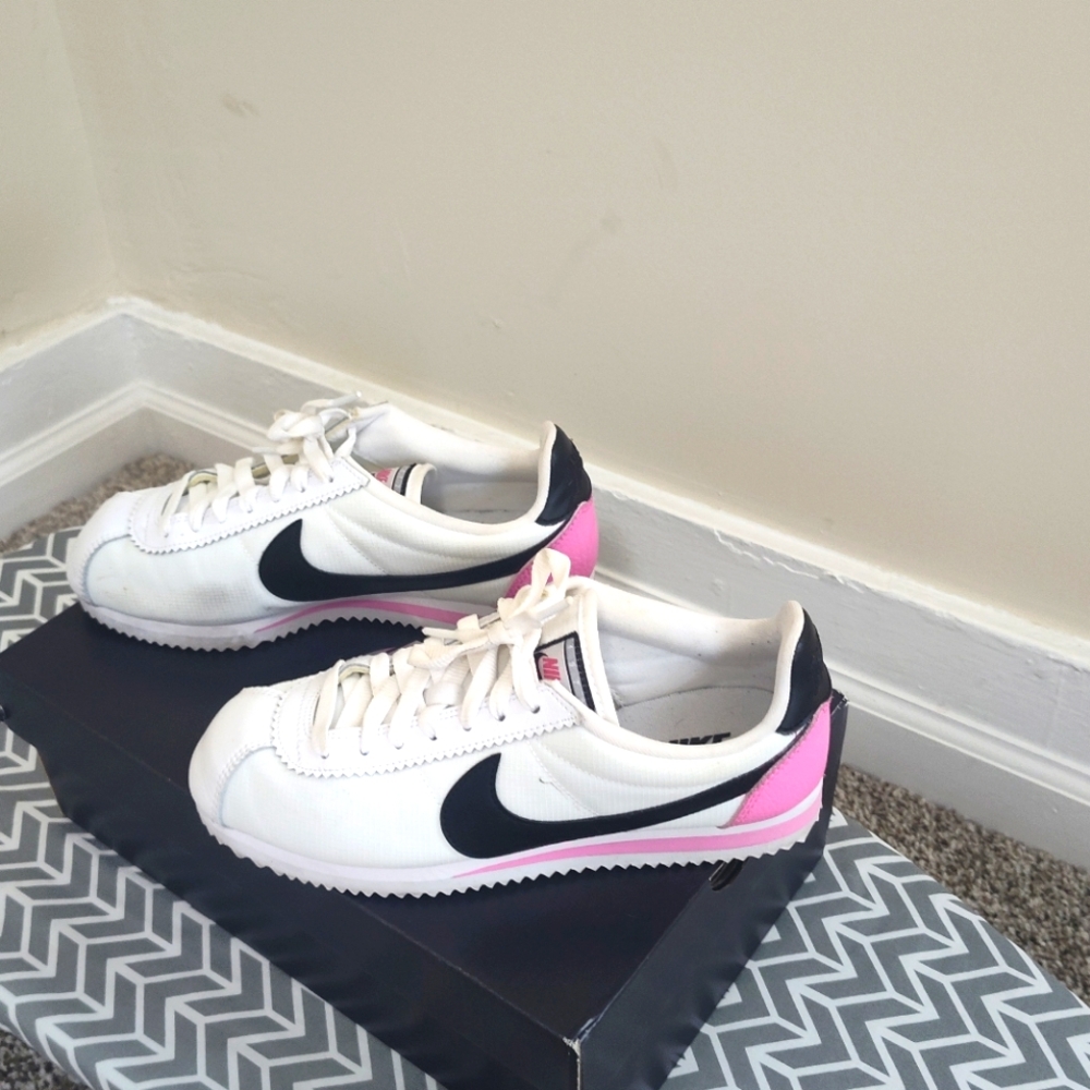 Cortez Nike Shoes size 7